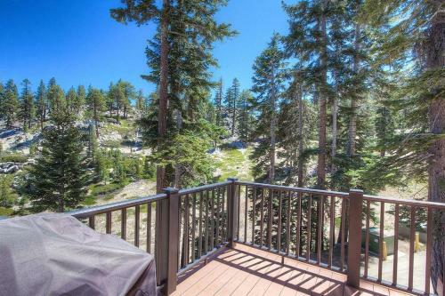 Stage Coach Run By Lake Tahoe Accommodations
