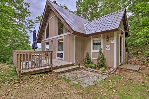 Conway Area Chalet With Mountain Views And Fire Pit!