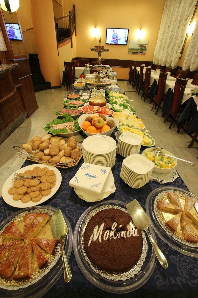 Mokinba Hotels King