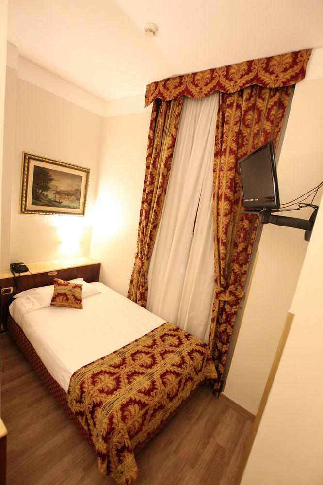 Mokinba Hotels King