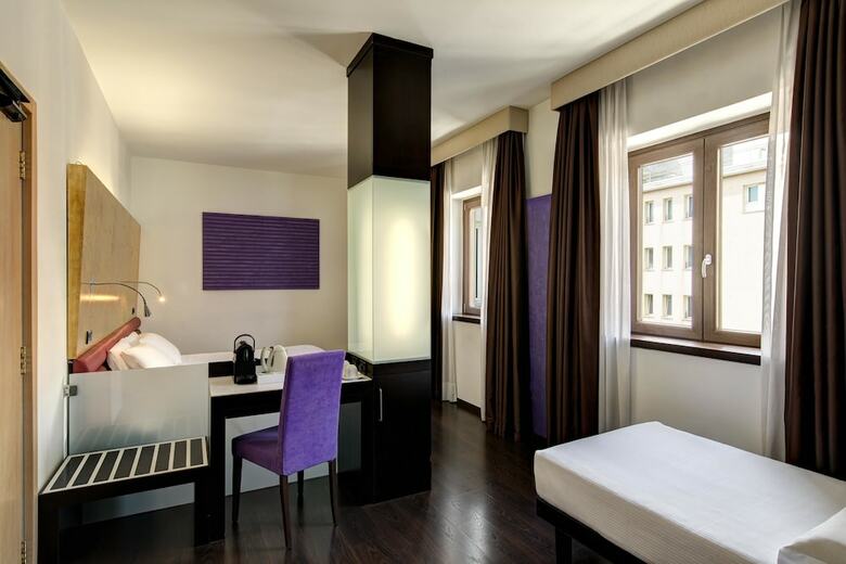 Hotel Tritone