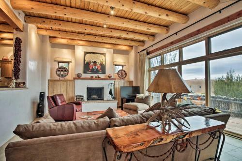 Adobe-style Santa Fe Home - 17 Mi To Ski Sf!