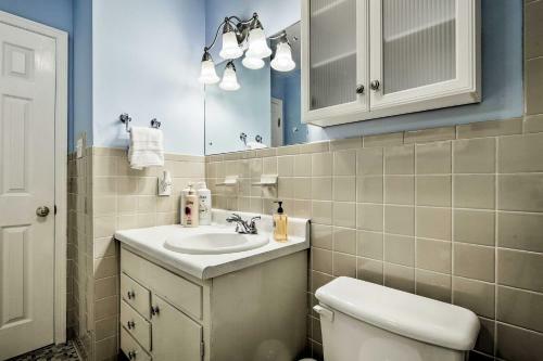Chapel Hill Home With Pool Access - 2 Mi To Unc!