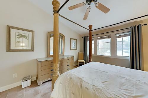 Apartamento Designer Riverfront Retreat - Walk To Everything Condo