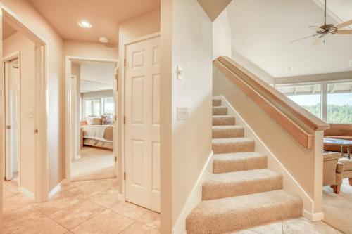 River Ridge Three-bedroom Condos