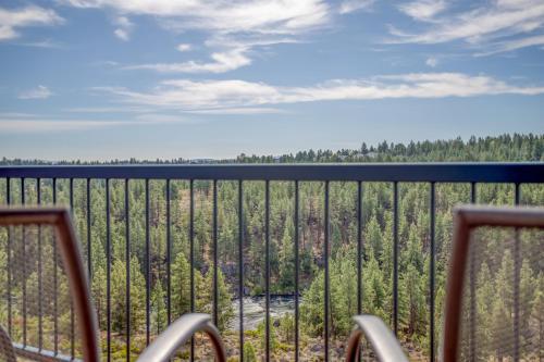 River Ridge Three-bedroom Condos