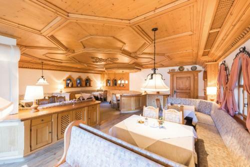 Hostal Gasthof Schwarzer Adler
