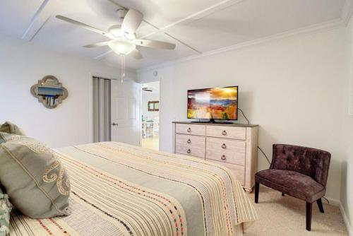 3 Twin Oaks Lane