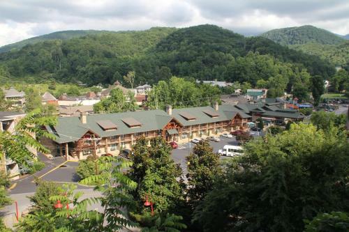 Hotel Greystone Lodge On The River