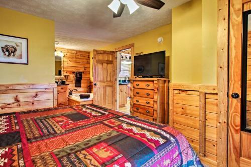 Breathtaking View Cabin With Covered Deck And Hot Tub