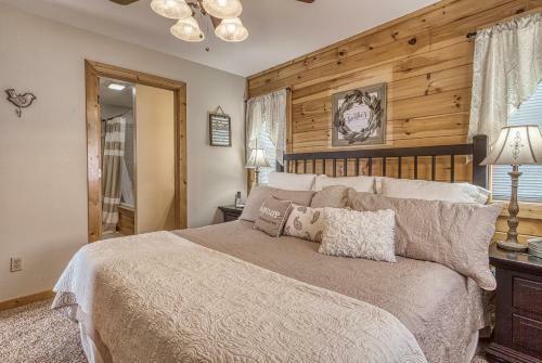Smoky Mountain Dreamin Cabin