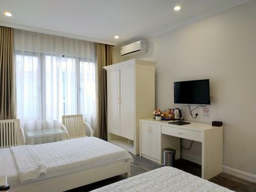 Kh�ch S?n Ng?c Lan H? Long Hotel