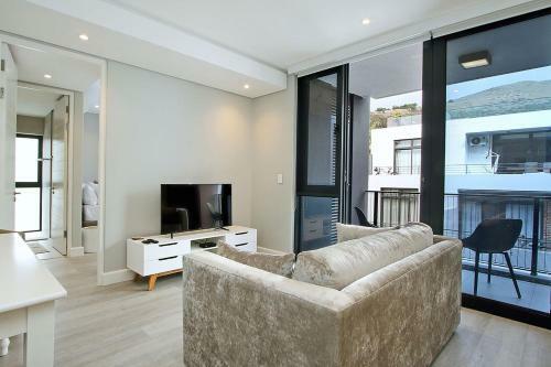 1 Bedroom Apartment At 35 On Main