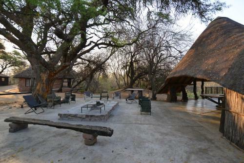 Lodge Karibu River Retreat