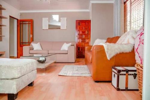 Hostal Bafokeng Farm Village Guesthouse