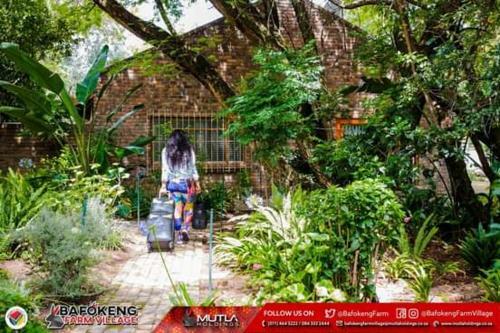 Hostal Bafokeng Farm Village Guesthouse