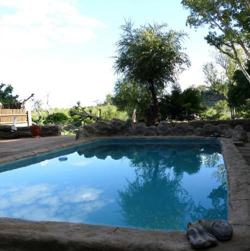 Hostal Adonsonia Lodge