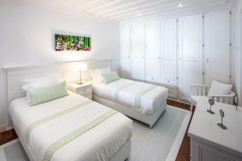 Malhadais Villa Sleeps 14 Pool Air Con Wifi