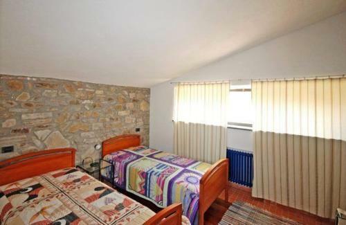 Montegabbione Apartment Sleeps 6
