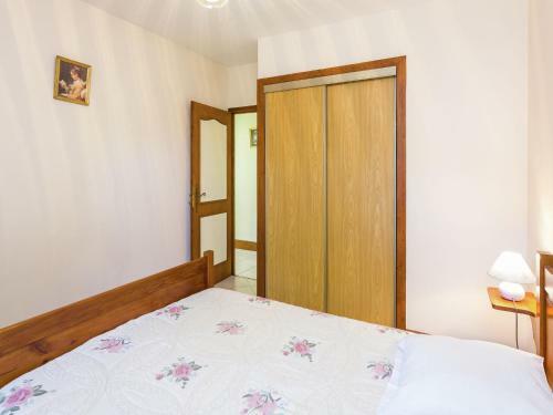 Charming Holiday Home In Prats-du-perigord With Pool