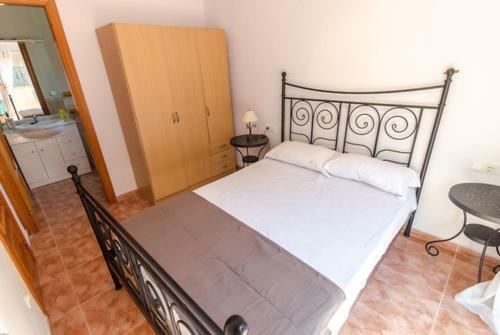 Caules Villa Sleeps 6 Pool