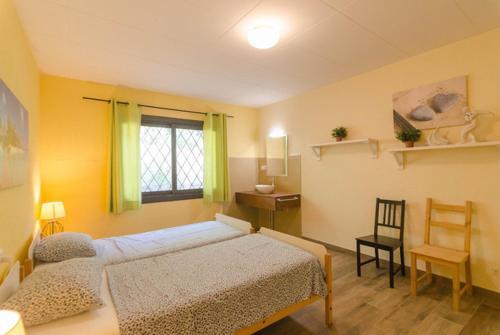 Lloret de Mar Villa Sleeps 14 Pool Wifi