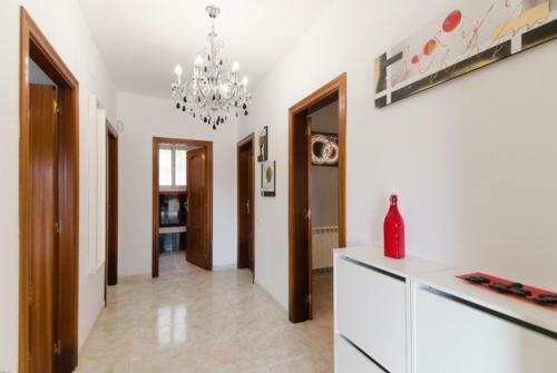 Lloret de Mar Villa Sleeps 6 Pool Air Con Wifi