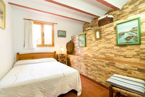 Lloret de Mar Villa Sleeps 8 Pool Wifi