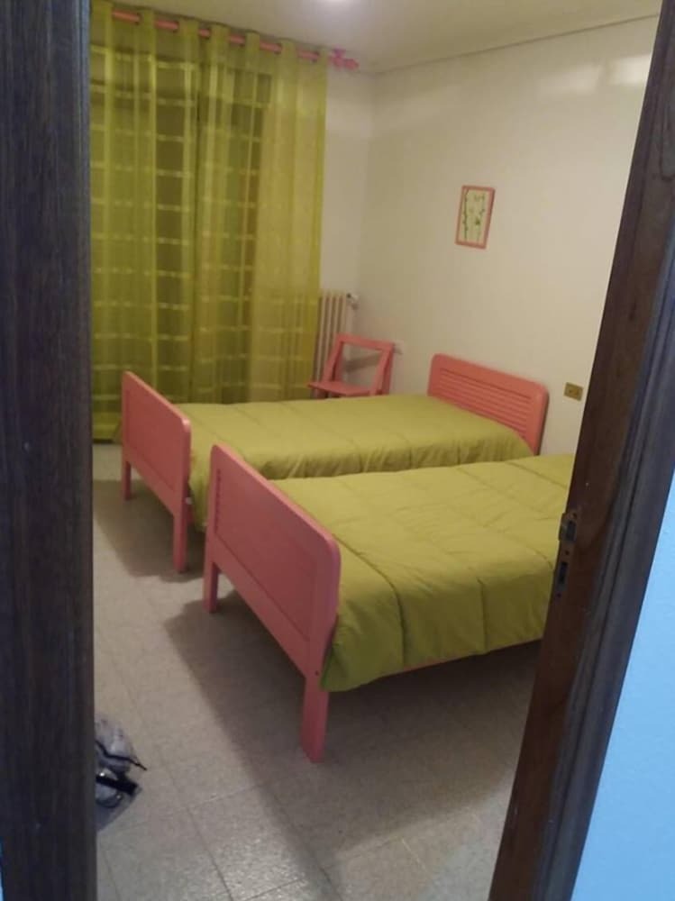 Hostal Restaurante Tanis