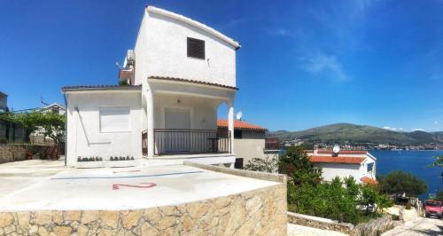 Apartments Ana