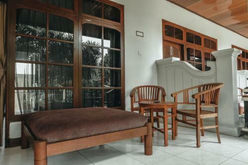 Hotel Sekar Arum Riverside Resort