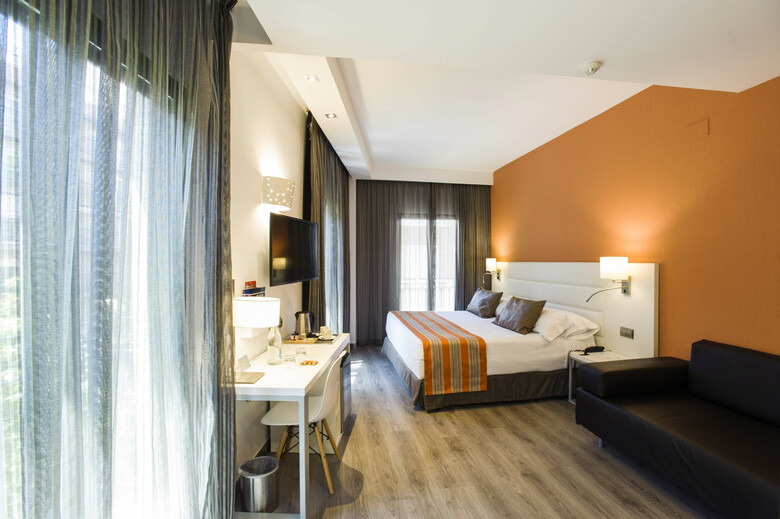 Hotel Catalonia Conde De Floridablanca