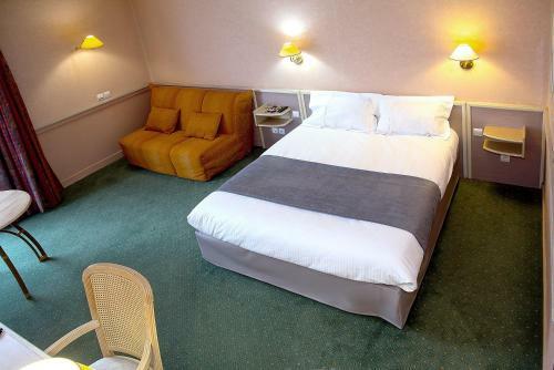 Hotel Lyon Est Logis De France