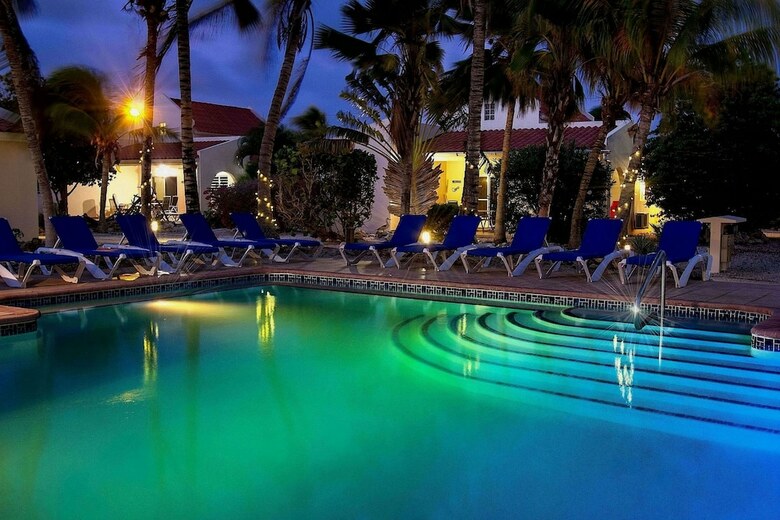 Hamlet Oasis Resort