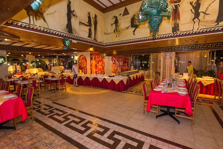 Roman Boutique Hotel