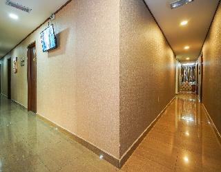Oyo 43958 Enrich Hotel