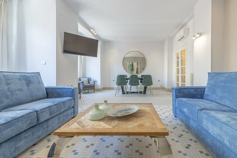 Apartamentos Living4malaga Granada Supreme