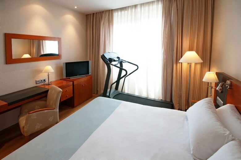 TRYP Valencia Oceanic Hotel