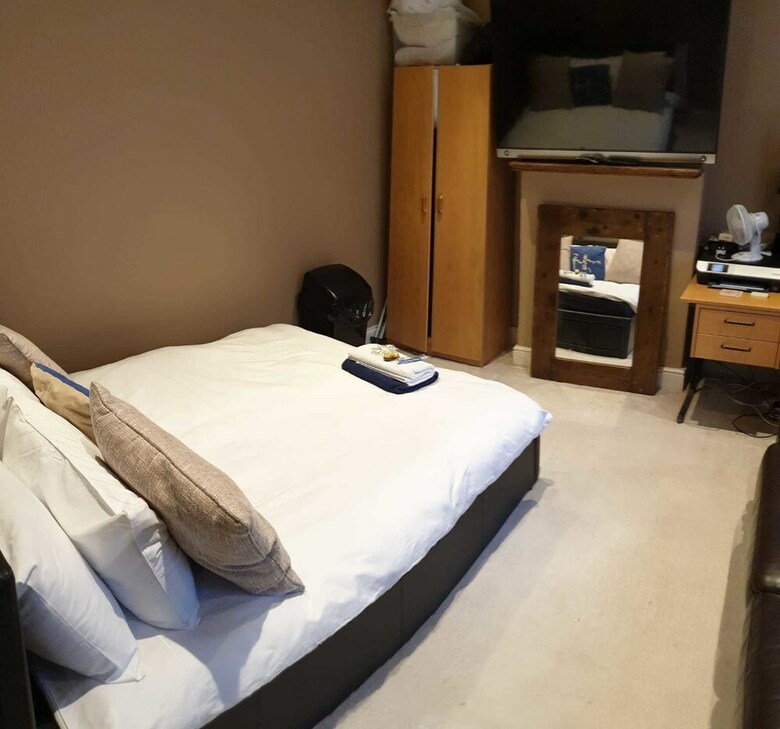 Beautiful Rooms Near Excel Center
