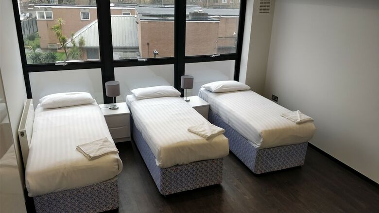 Apartamentos Access Tower Hill