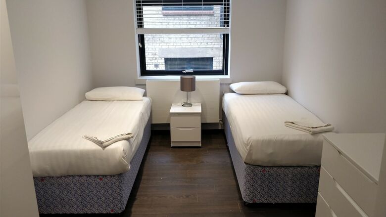 Apartamentos Access Tower Hill
