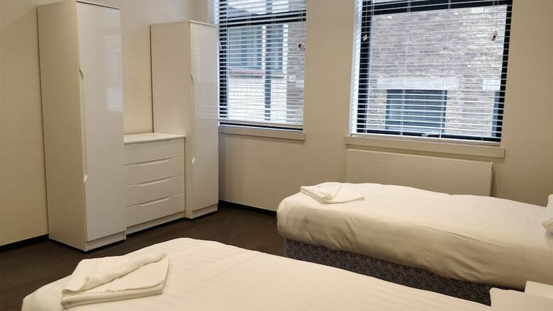 Apartamentos Access Tower Hill