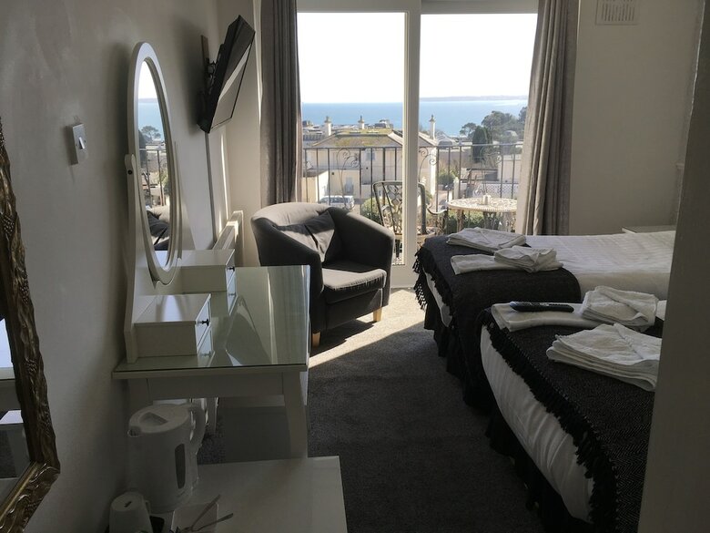 Nethway Hotel