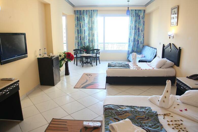 Hotel King Tut Aqua Park Beach Resort