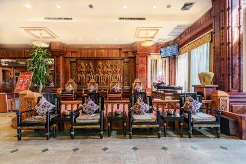 Hotel Empress Residence Resort And Spa