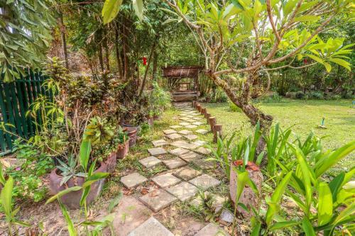Hostal Bloom Garden Guesthouse