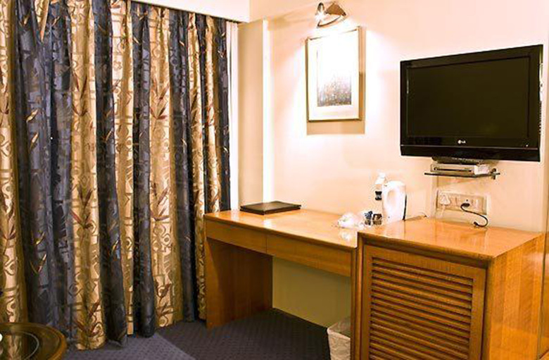 Hotel Midtown Pritam