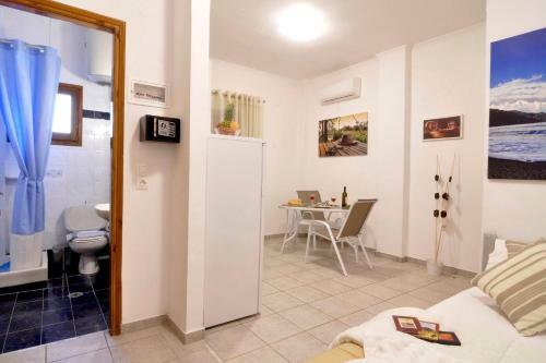 Kloudas Apartments