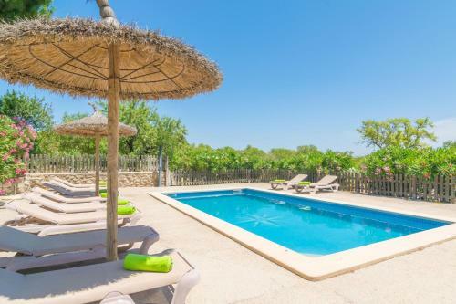 Villa Cas Capell� & Casa Rub�