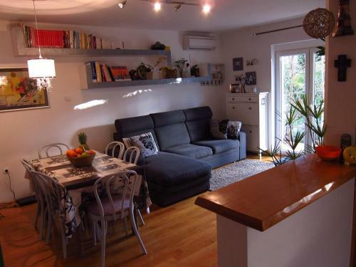 Apartments Mirta